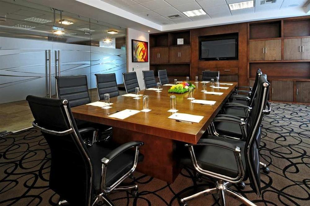Doubletree By Hilton Queretaro Hotel Kinh doanh bức ảnh