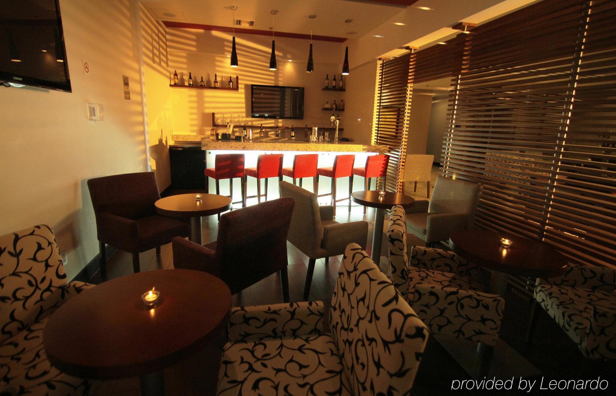 Doubletree By Hilton Queretaro Hotel Ngoại thất bức ảnh